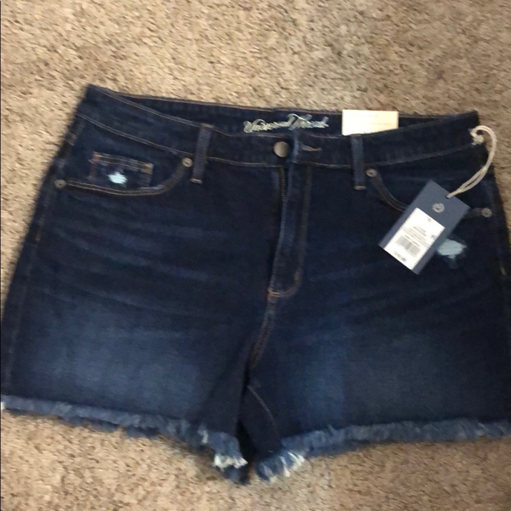 NWT Universal Thread High Rise Shorts Sz 10